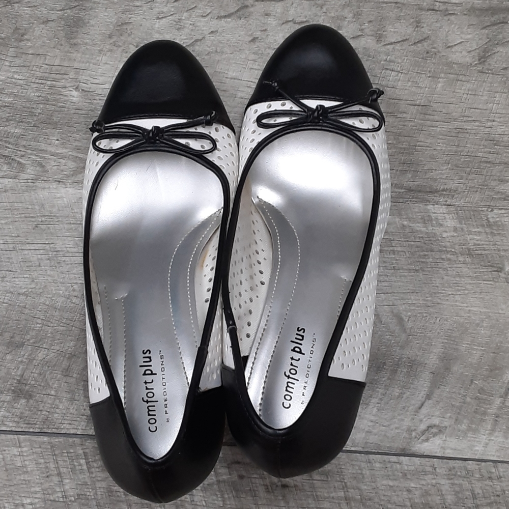 Comfort Plus 9.5W wide faux leather pumps heels - Picture 2 of 8